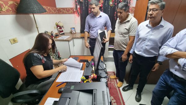 Codehupy presentó denuncia penal por hechos de tortura cometidos durante la dictadura stronista - PDS RADIO Y TV