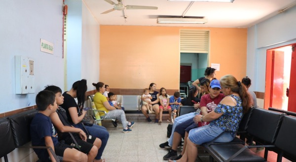 FCM-UNA: casos de niños con diarrea y vómitos van en aumento - trece