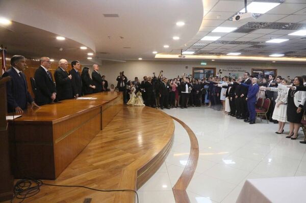 Autoridades judiciales tomaron juramento a 51 nuevos agentes fiscales para diferentes circunscripciones del país