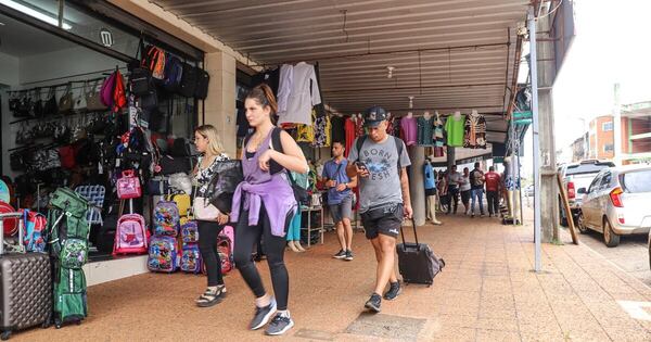 La Nación / Refuerzan la seguridad en comercios de Encarnación por fin de año