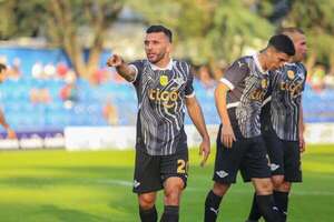 Bareiro, su paso por Libertad y la posible llegada a Olimpia - Fútbol - ABC Color