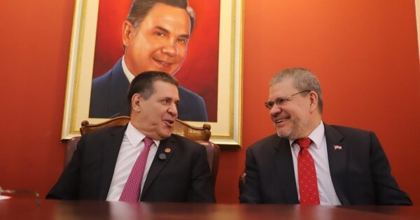 Bachi le recomendó a Cartes que buscara la reelección: "Me respondió con una sonrisa"
