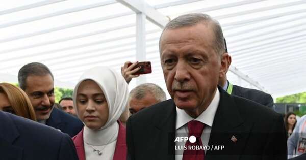 La Nación / Erdogan afirma que Turquía y Líbano acordaron actuar juntos en Siria