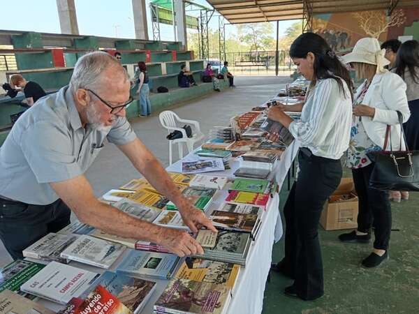 Inauguran la Feria Bioceánica de Libros en Mariscal Estigarribia - Literatura - ABC Color