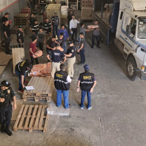 Allanan depósito e incautan productos de contrabando en Ñemby