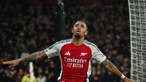 Triplete de Gabriel Jesús y remontada del Arsenal