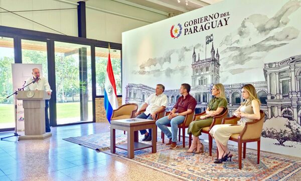 Gobierno del Paraguay ofrece 5.000 becas a jóvenes talentosos en convocatoria 2025