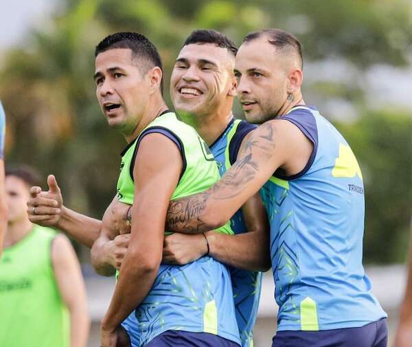 Gilberto Flores retorna a Libertad - Fútbol - ABC Color