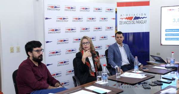 La Nación / Banca local aumentó 16 % en créditos concedidos