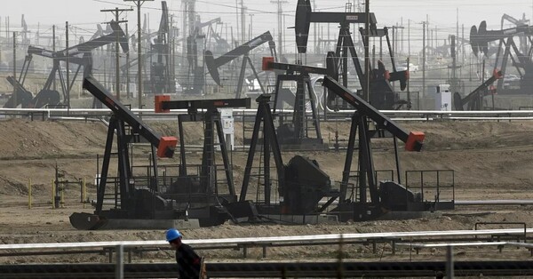 Los precios del petróleo subieron tras la caída de los inventarios de crudo en EE.UU
