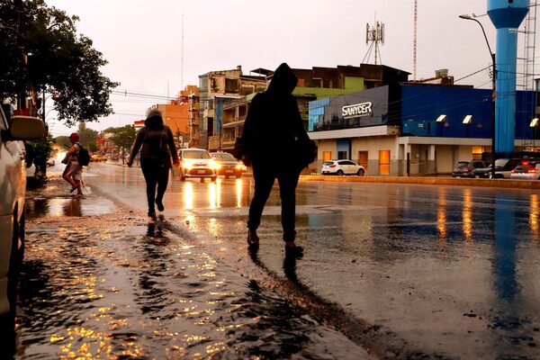 Lluvias con tormentas eléctricas para la jornada de hoy - trece