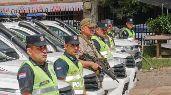 Egresan hoy 5.000 policías y se suman al trabajo en calle - Noticiero Paraguay