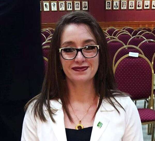 Corte suspende a jueza de Paz de San Juan Nepomuceno que está procesada por tres delitos - Nacionales - ABC Color