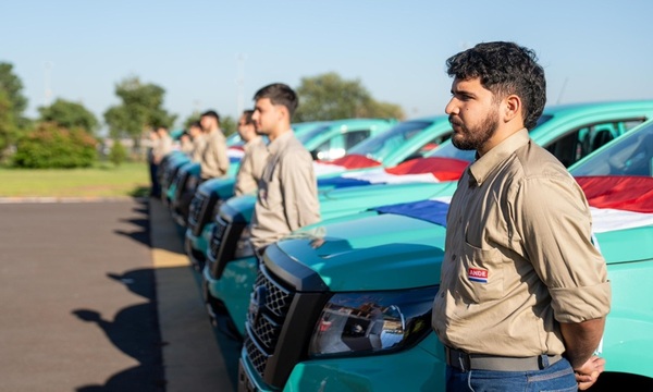 ANDE refuerza atención de reclamos con nuevas camionetas en la regional Centro - OviedoPress