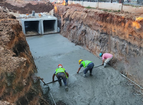 Mantenimiento en avenida Mariscal López: Avanzan las obras de desagüe pluvial en San Lorenzo - MarketData