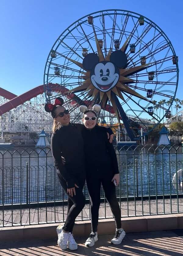 “Chichi” De Recalde y su hija Stephie disfrutan días mágicos en California - Gente - ABC Color