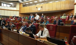 Cartistas y satélites sancionan confusa ley sobre inscripción automática - OviedoPress