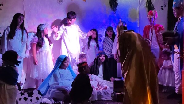 Pesebre viviente se realiza desde hace 39 años en barrio de Lambaré, trascendiendo generaciones