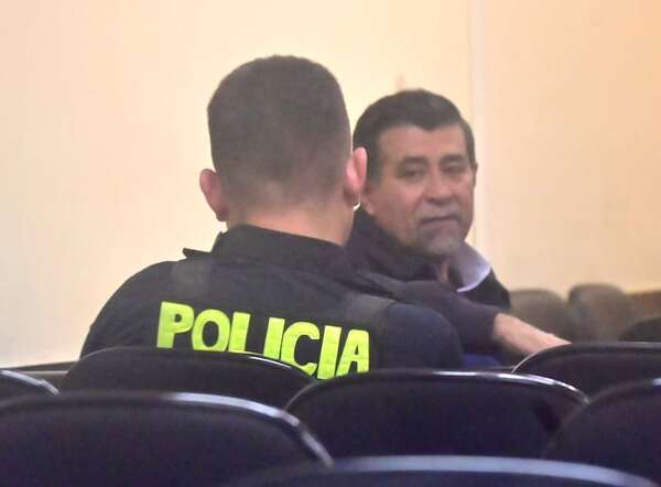 Comisan bienes por G. 1.110 millones al excomandante Francisco Alvarenga - Nacionales - ABC Color