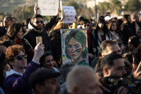Multitud reclama en Siria un “Estado libre y secular” - Mundo - ABC Color