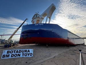 Industria naval paraguaya marca un hito con la botadura del buque Don Toyo | Locales | 5Días