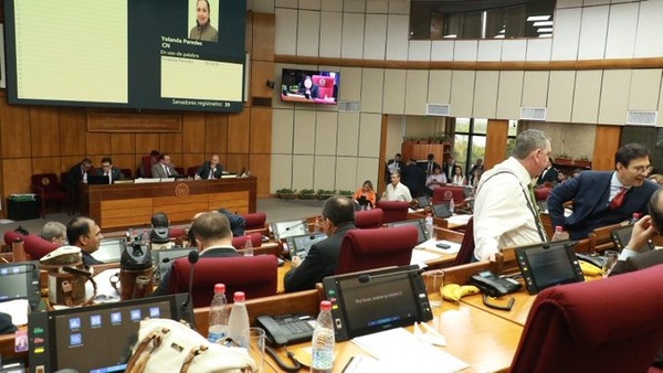 Congreso sanciona ampliación presupuestaria para pagos de diciembre a funcionarios de Salud - ADN Digital