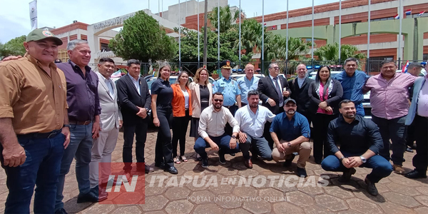 GOBIERNO NACIONAL ENTREGA 12 NUEVAS PATRULLERAS PARA REFORZAR LA SEGURIDAD EN ITAPÚA - Itapúa Noticias