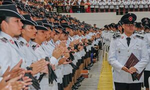 Egresan 5.000 nuevos policías y Peña pide convertirla en una institución de excelencia