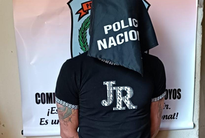 Aprehenden a un sujeto con supuesta droga en su poder en San José - Noticiero Paraguay
