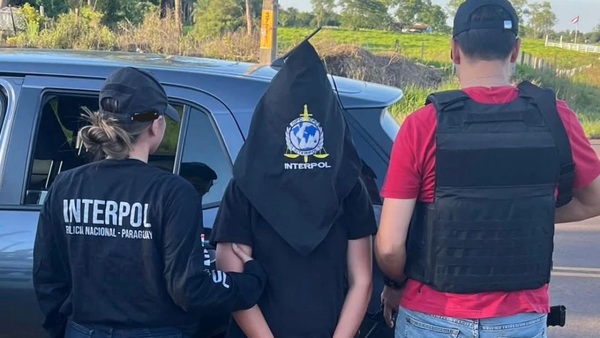 Interpol captura a paraguaya requerida por delitos en Argentina