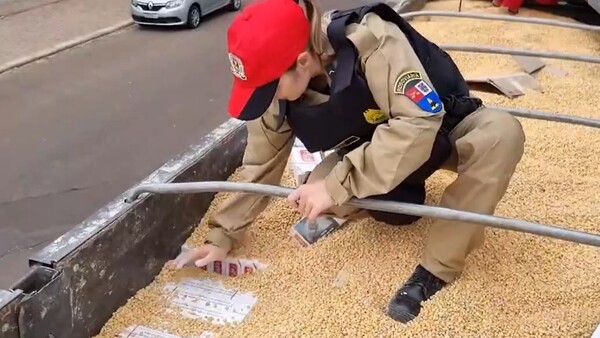 Incautan carreta cargada con cigarrillo de contrabando en Brasil