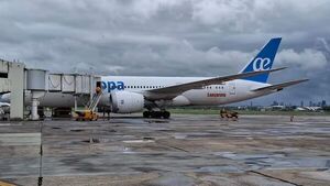 ¡Ndi bárbaro! Avión con más de 284 personas aterriza de emergencia en el Aeropuerto Silvio Pettirossi