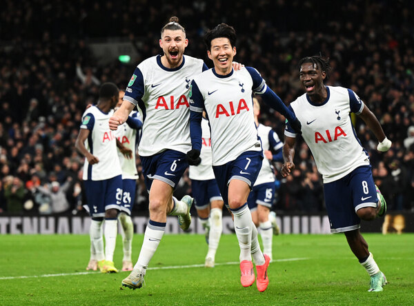Versus / Tottenham elimina al Manchester United en la Copa de la Liga
