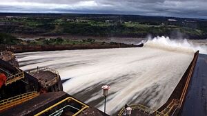 Itaipú insiste en compra de muebles con fuerte tufo a direccionamiento