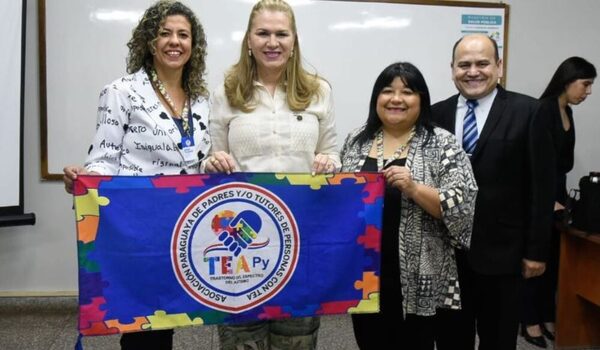 Salud presenta primer protocolo nacional para manejo de personas del espectro autista