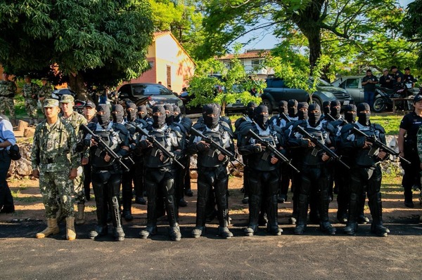 Más de 100 agentes penitenciarios egresan con formación táctica - ADN Digital