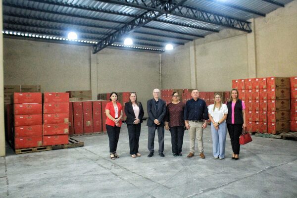 Ñeembucú inició proceso para contar con espacios climatizados en la totalidad de las escuelas - .::Agencia IP::.