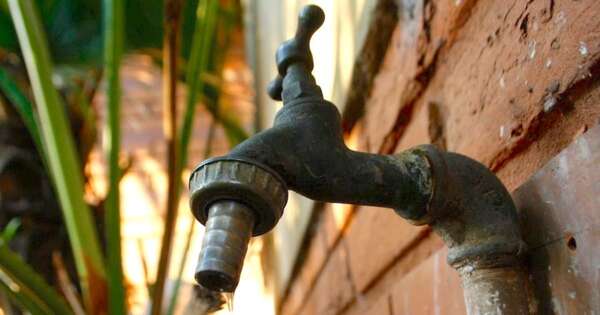 Diario HOY | Por morosidad, Essap corta el servicio en barrios de Asunción