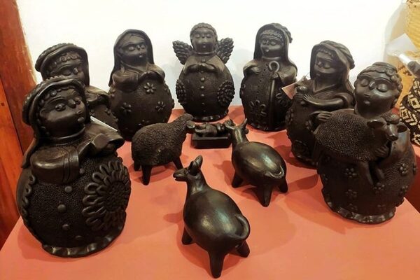 Últimos días de la “Feria Navideña” del Centro Cultural del Lago en Areguá