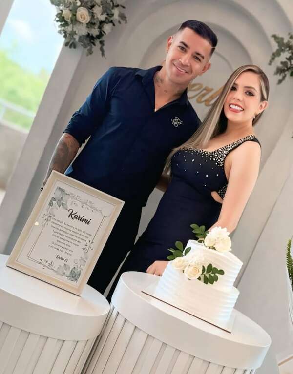 Karimi Chávez y Derlis González cumplieron 10 años de casados - Gente - ABC Color