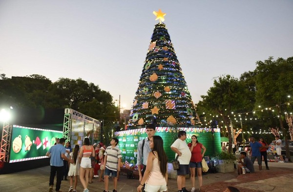 ¡Concierto “Asu Navidad” será esta noche en Plaza de la Democracia! - trece