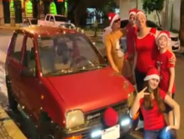 Auto navideño llena de alegría las calles de Asunción - SNT