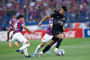 Versus / El histórico club brasileño que tiene en la mira a César Olmedo