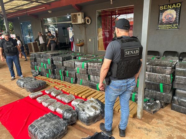 Incautan más de 4 toneladas de marihuana en Santa Rosa del Aguaray tras persecución