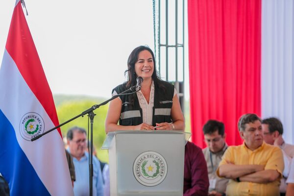 Gobierno firma contrato de obras para ruta de hormigón entre Concepción y Pozo Colorado - .::Agencia IP::.
