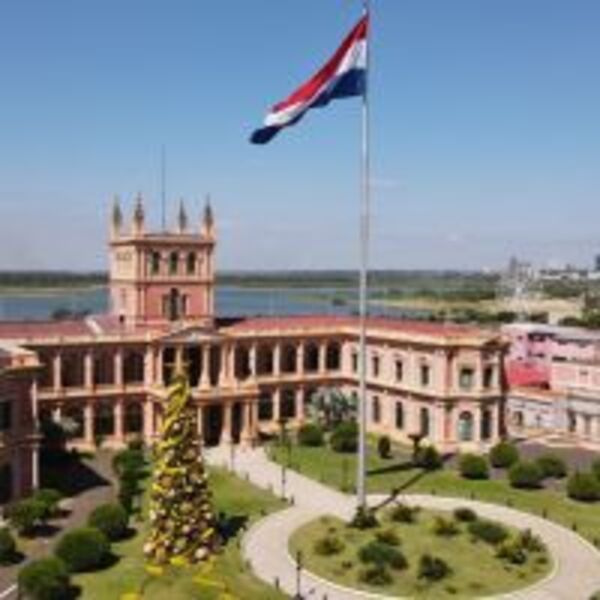 Presidente Peña declara asueto los días 24 y 31 de diciembre por las celebraciones de Navidad y Año Nuevo :: Presidencia de la República del Paraguay