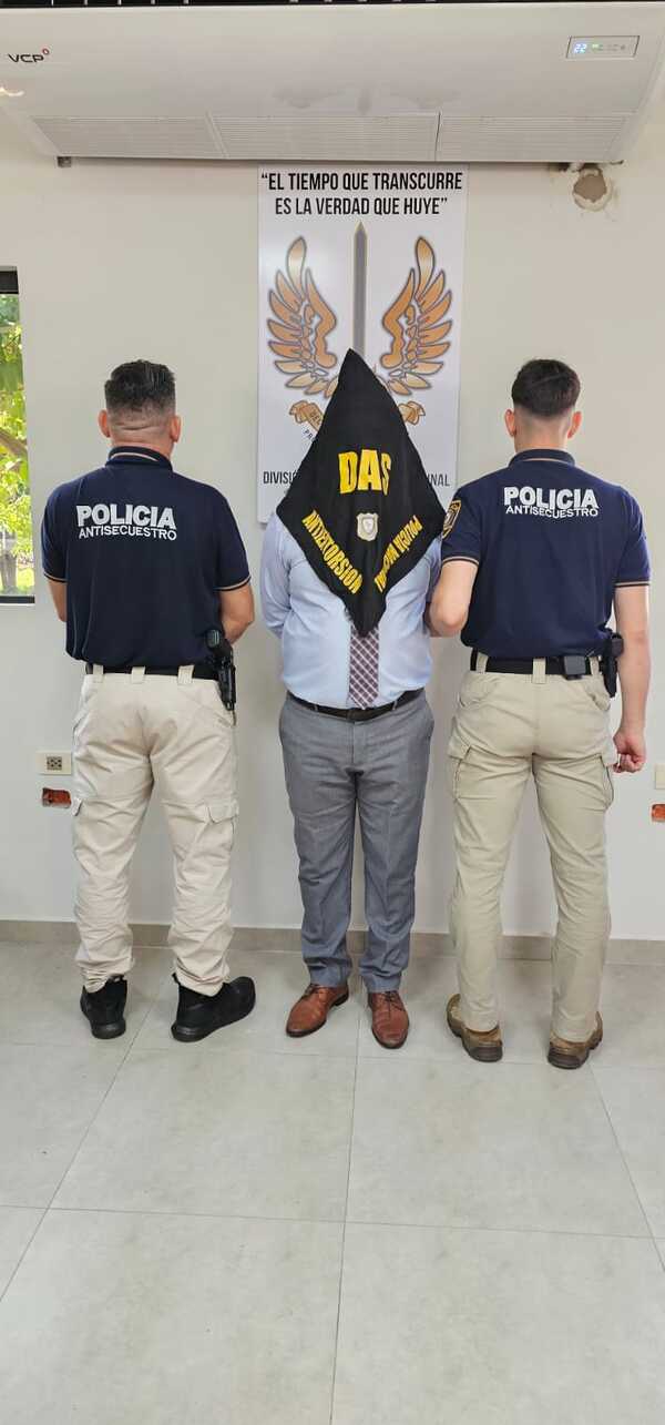 Estafa a colonos: prisión preventiva para exfuncionario y una abogada - 1000 Noticias