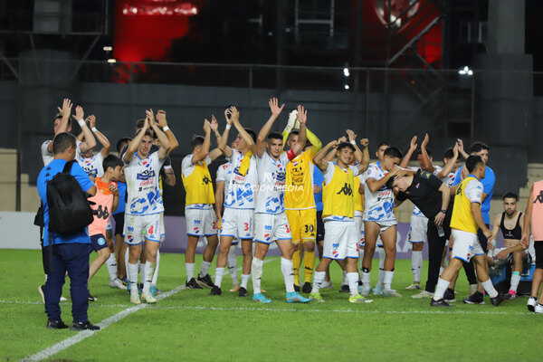 Versus / Estaba en órbita de Olimpia, pero Nacional confirmó su continuidad