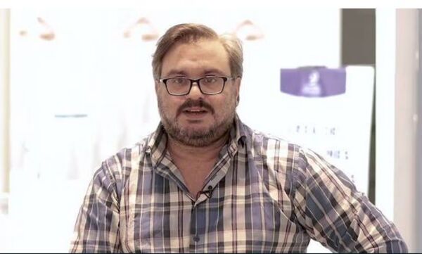 El doctor José Fusillo se encuentra en coma inducido