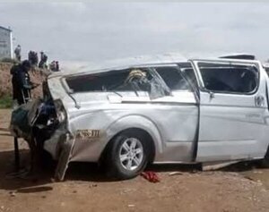 Bolivia: chocaron un camión y un minibús, y fallecieron 14 personas - 1000 Noticias